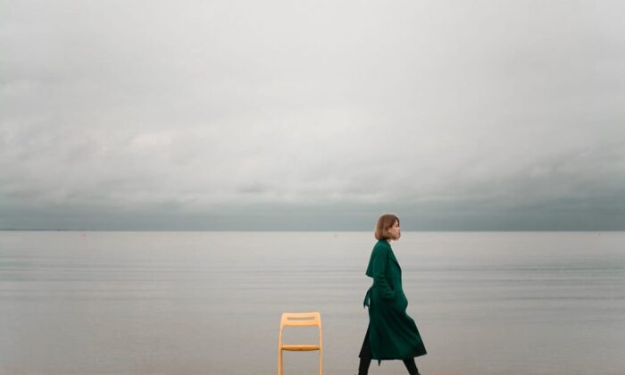 Lelahnya Kepribadian Introvert dalam Keramaian