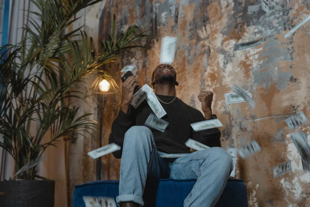 Read more about the article Fenomena Post-Truth dan Flex Culture yang Melunturkan Budaya Timur