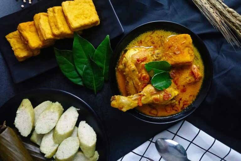 Makanan dengan Pengolahan dan Bumbu Rumit