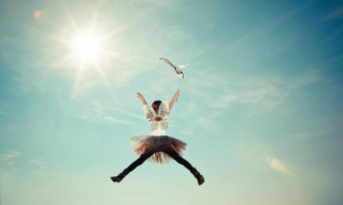 Peter Pan Syndrome: Seberapa Bisa Kita Menolak Dewasa?