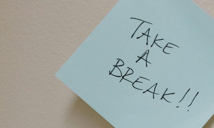 How You Use The Power of Pause: Jeda Sebelum Putuskan