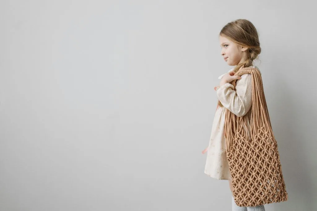 Read more about the article Sad Beige Mom: Lebih dari Sekadar Tren Minimalis Estetis