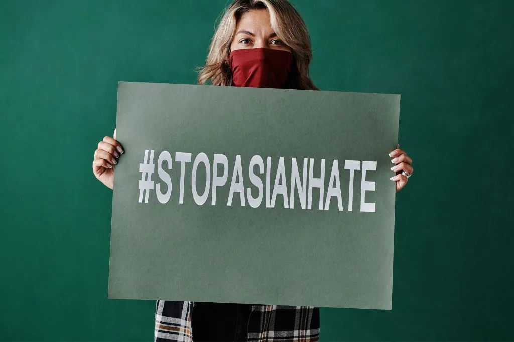 Read more about the article Smear Campaign: Mematikan Reputasi dalam Game Opini