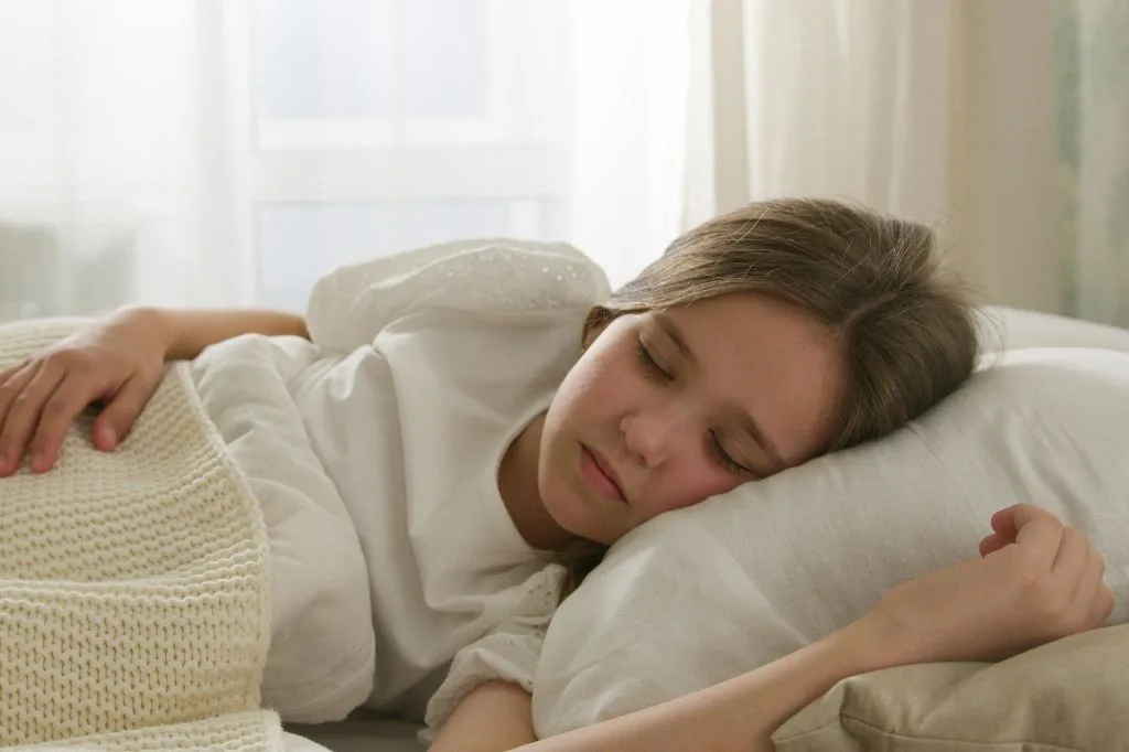 Read more about the article Boost Energi Anak Sekolah: Rahasia Pentingnya Tidur Siang