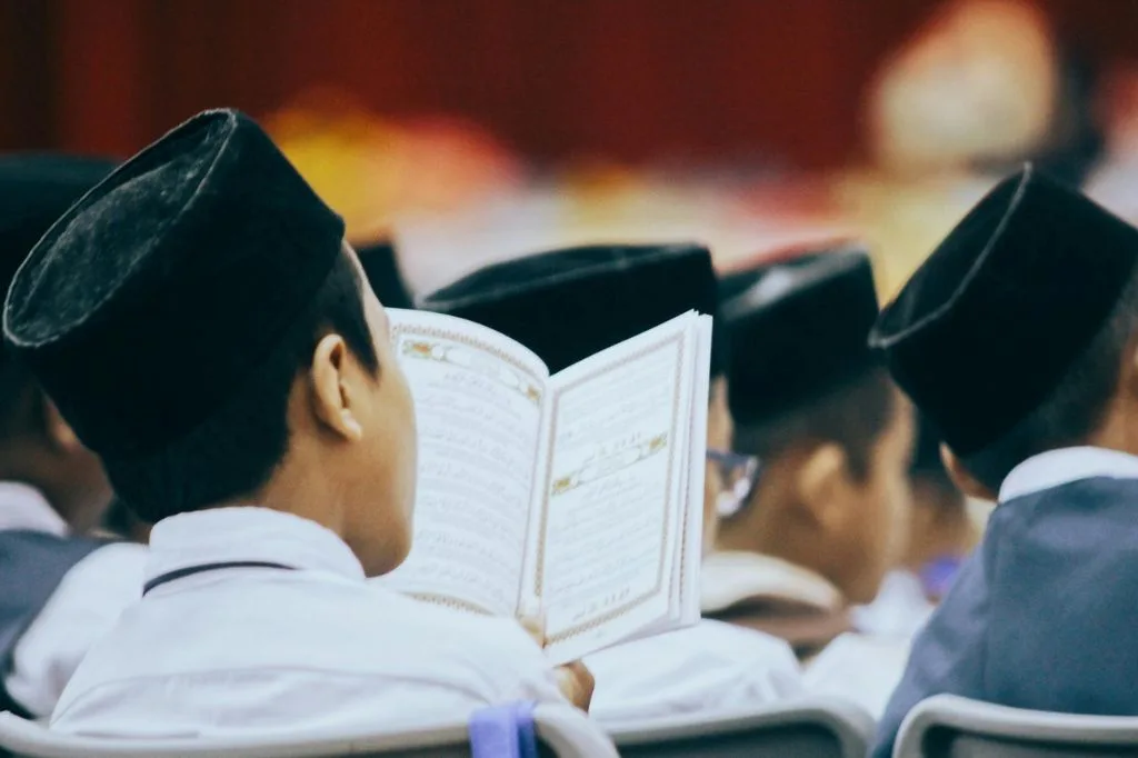 Read more about the article Falling ke Growing: Bagaimana Memupuk Semangat Puasa Anak