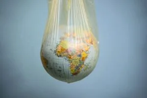 Read more about the article Habis Bukber Para ‘Jamet’ Buang Sampah Sembarangan