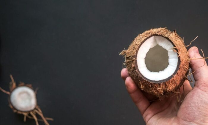 Ada Apa dengan Kepala? ❎, Ada Apa dengan Kelapa? ✅