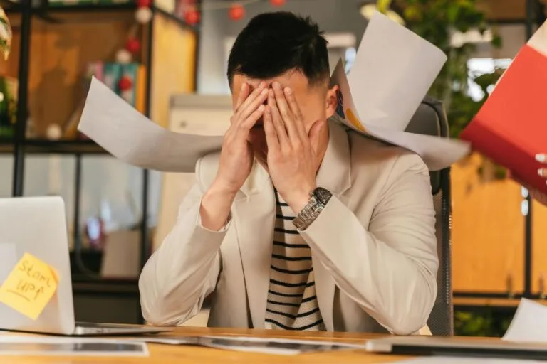 Peduli Dengan Teman Kerja, Tapi Malah Kamunya Dikerjain