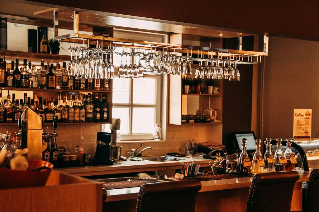 Read more about the article Cafe Hopping: Work From Cafe, Sebuah Gaya Hidup Pesanan?