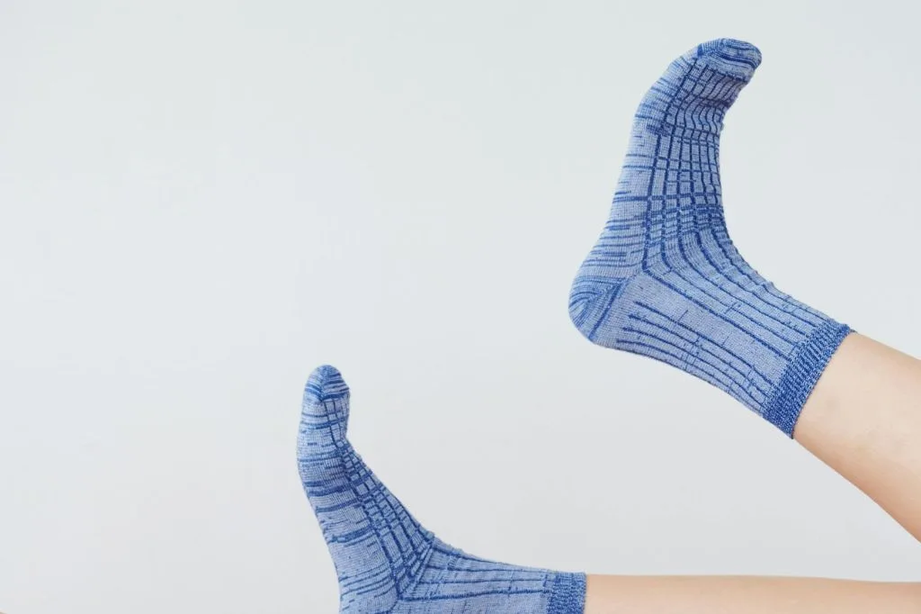 Read more about the article Sepasang Kaus Kaki Punya Sejarah. Ini Yang Paling Parah Sih!