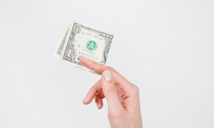 Simpan Uang di Singapura, Stay di Bali & Pensiun di Monako. Enak?