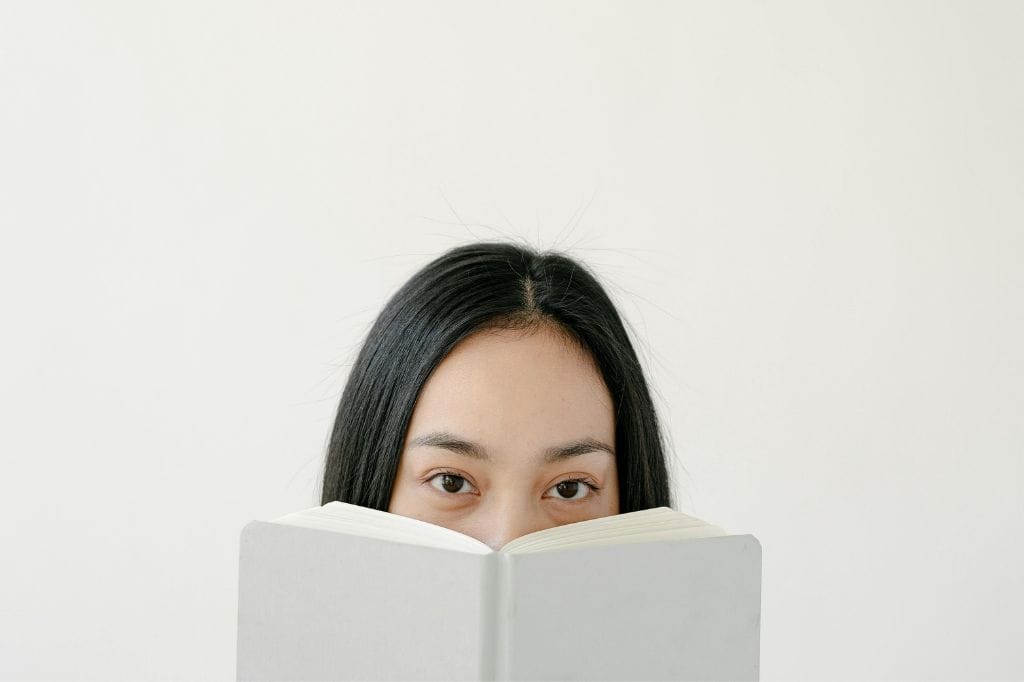 Read more about the article Bukan Introvert, Atau Ekstrovert: Tapi Seorang Otrovert 😧😁