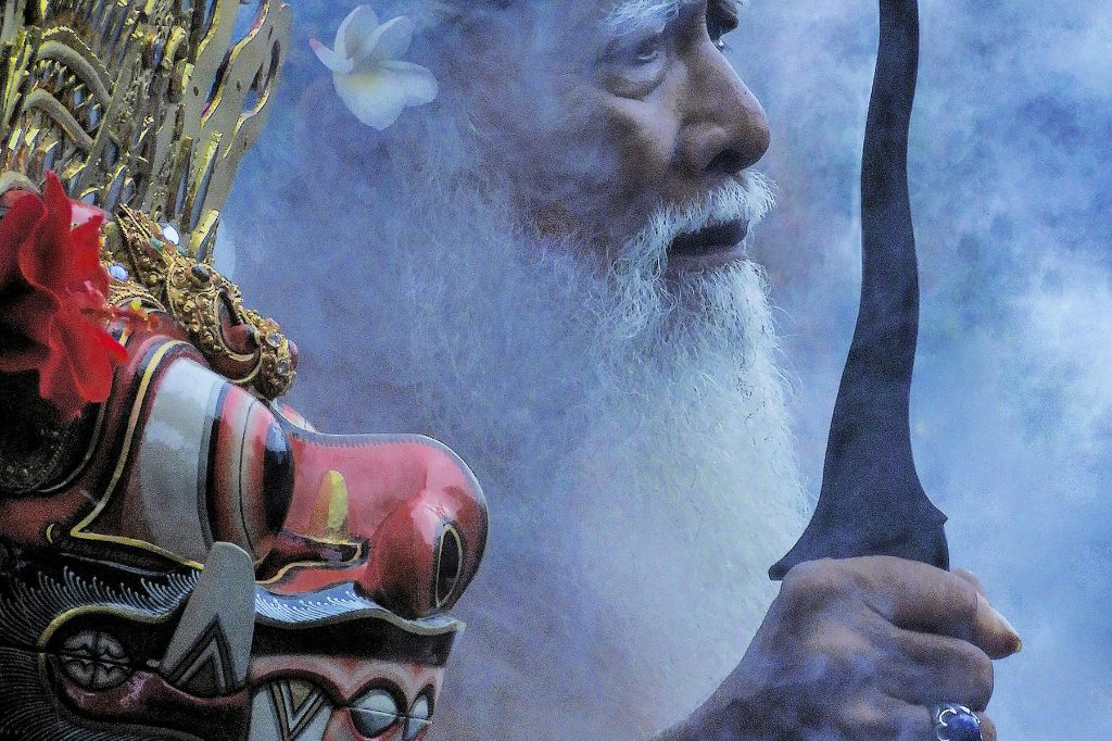 Read more about the article Menjelekkan = Mengkhianati? Menakar Loyalitas Demokrasi Digital