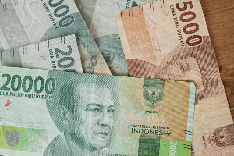 Harvard: Nekat Menguatkan Nilai Tawar Rupiah dalam Semalam