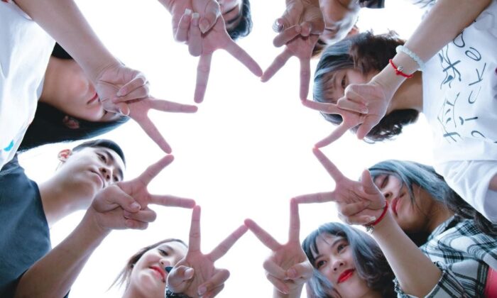 Loyalitas Real-Time: Uji Circle Pertemanan, Prank “Gue Sakit”